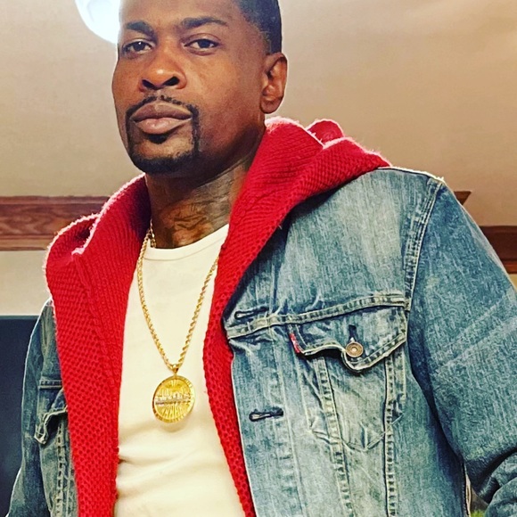 Meet your Posher, Demetrius - Picture 4 of 4